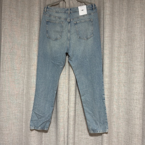 Garage Mom Jeans - Picture 2 of 4